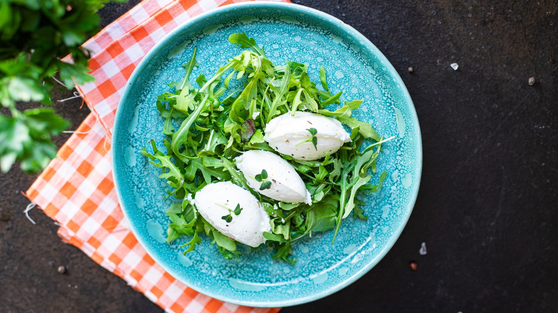 KNEL DI FORMAGGIO DI YOGURT